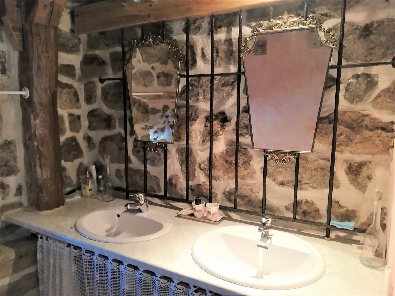 Salle de bain du Gîte en Haute-Loire