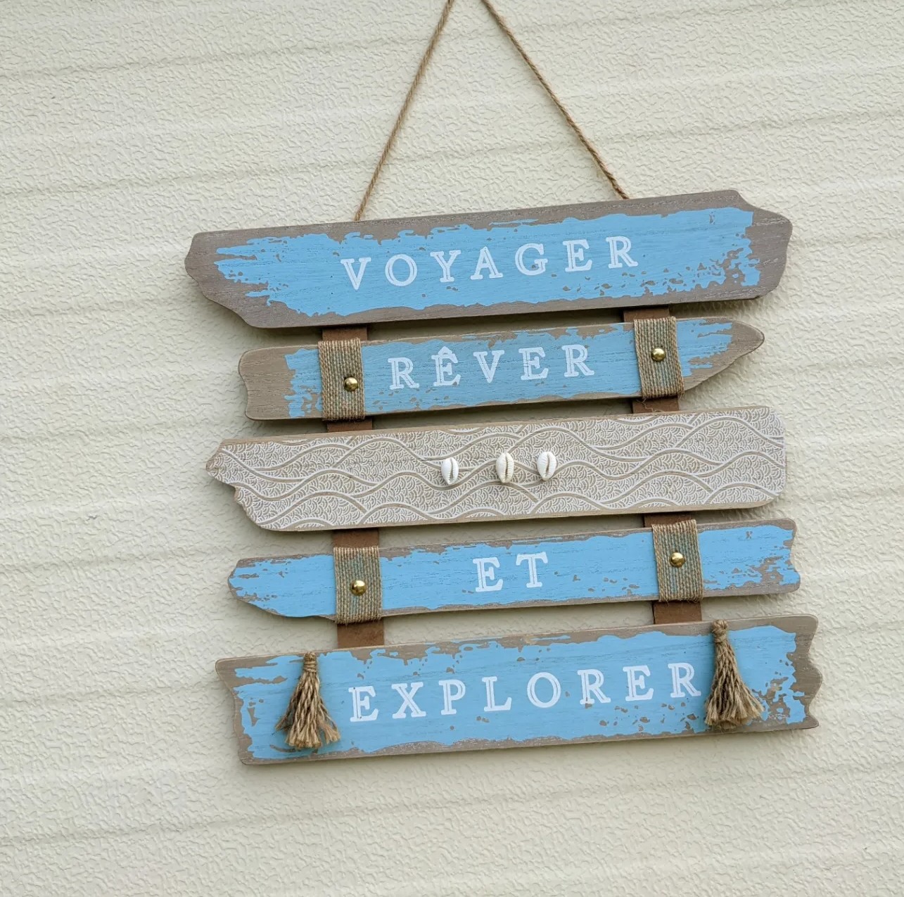 Voyager Réver et Explorer aux Petites Cahutes en Haute-Loire