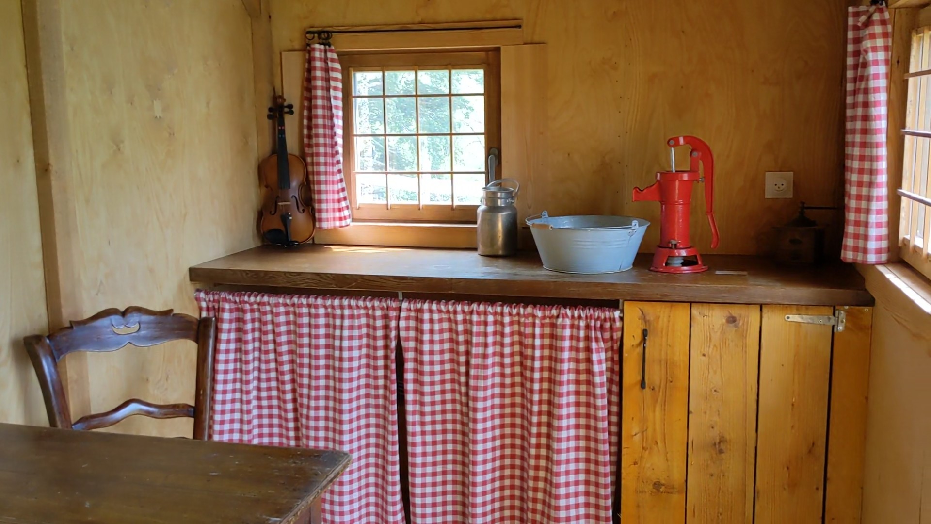 Cuisine de la Petite Maison dans la Prairie en Auvergnes-Rhônes-Alpes